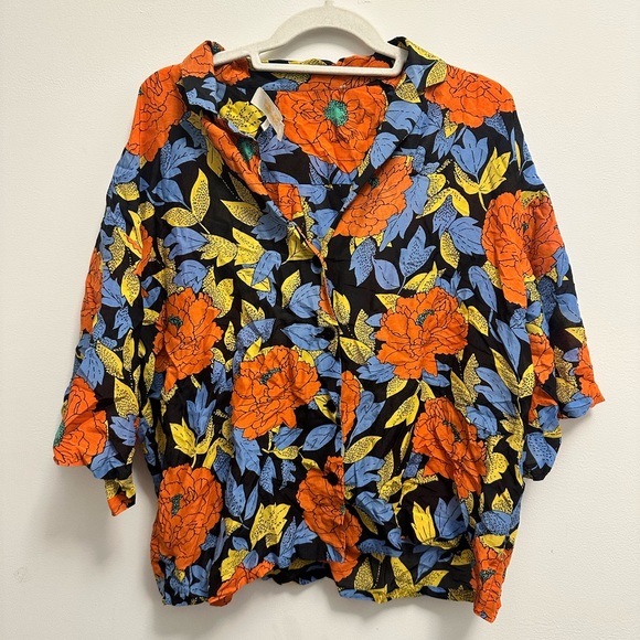 Diane von Furstenberg “Hawaiian” button up collared top - Picture 4 of 5